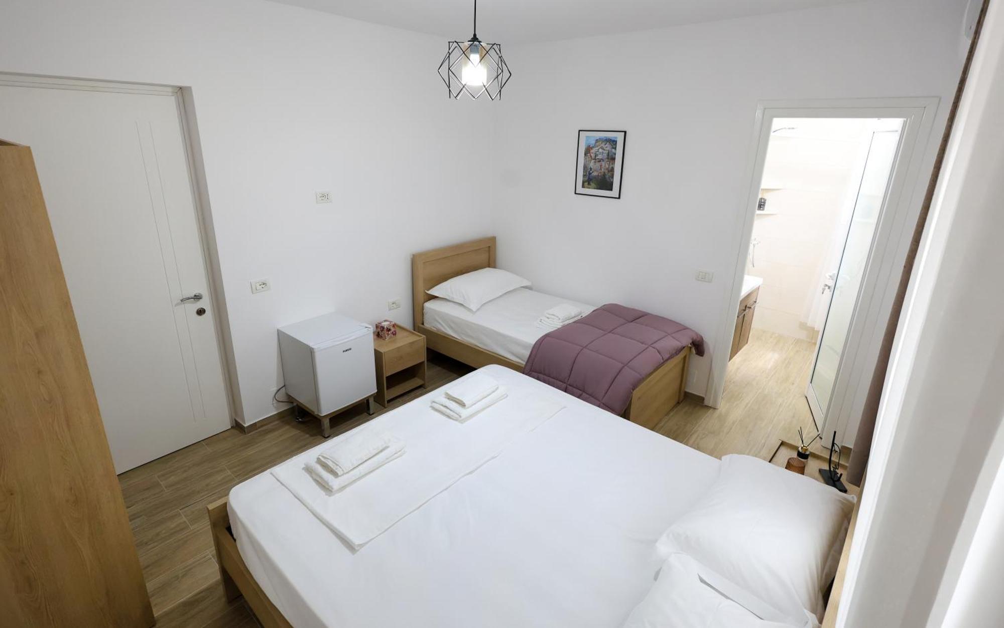 Hotel Vila Vreko B&B Berat Buitenkant foto
